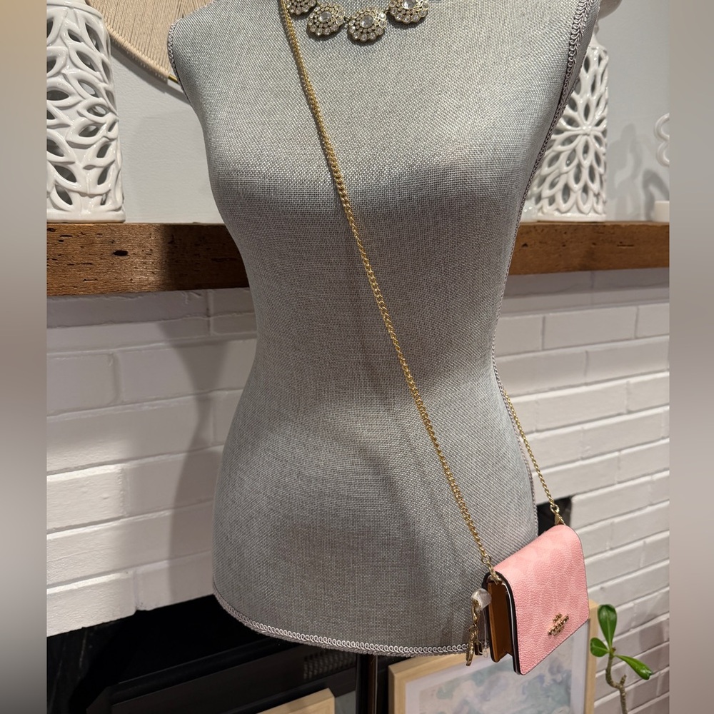 🌸New! Coach! - Picture 9 of 17